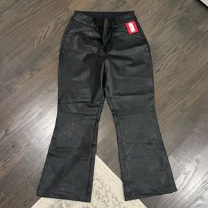 Spanx Leather Like Cropped Kick Flare Pant Petite Small